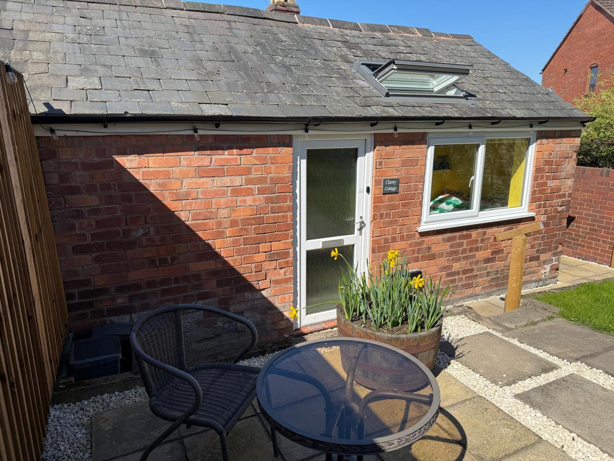 Cherry Cottage Retro Stay, Stourport Εξωτερικό φωτογραφία